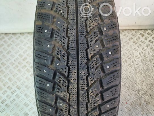 Toyota Prius (XW30) Pneus d’hiver R17 à crampons 