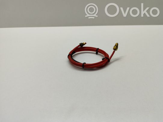 BMW 5 F10 F11 Ilmajousituksen letku, takana 