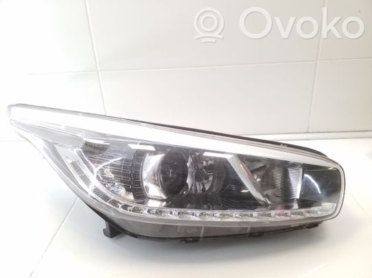 KIA Ceed Priekinis žibintas 