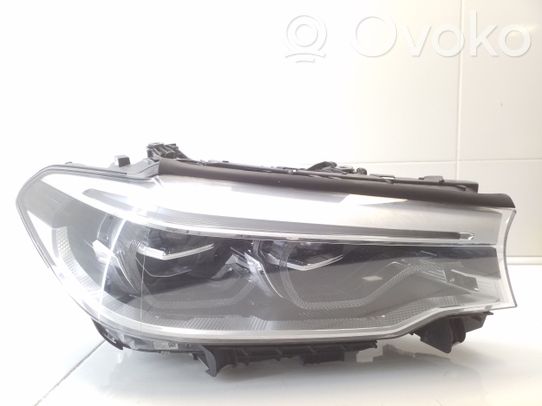 BMW 5 G30 G31 Priekinis žibintas 