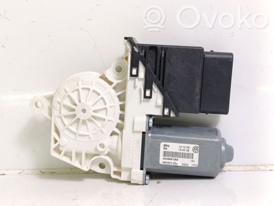 Volkswagen Tiguan Rear door window regulator motor 