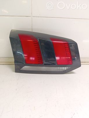 Peugeot 5008 II Luces portón trasero/de freno 