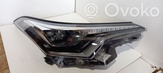 Toyota C-HR I Priekinis žibintas 