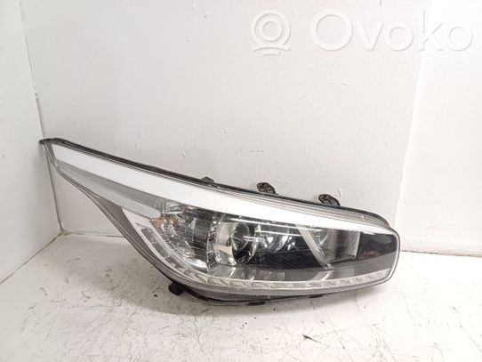 KIA Ceed Priekinis žibintas 