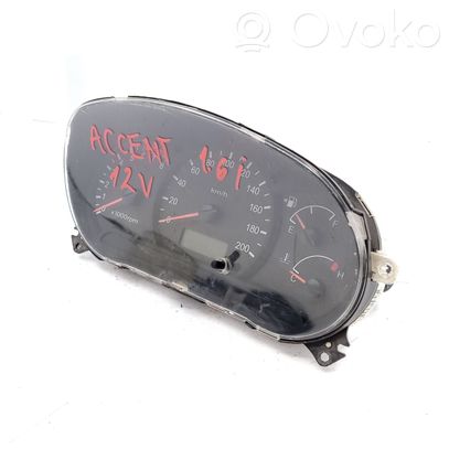 Hyundai Accent Compteur de vitesse tableau de bord 