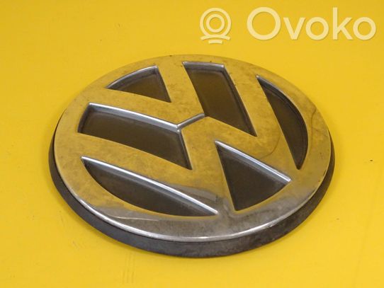 Volkswagen Golf IV Mostrina con logo/emblema della casa automobilistica 