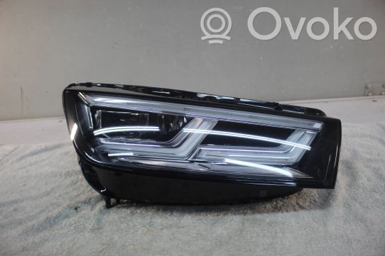 Audi Q5 SQ5 Priekinis žibintas 