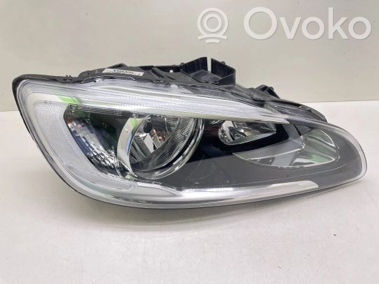 Volvo S60 Priekinis žibintas 