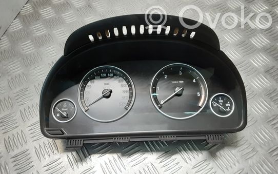 BMW 5 F10 F11 Nopeusmittari (mittaristo) 