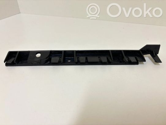 BMW 1 E82 E88 Kita slenkscių/ statramsčių apdailos detalė 