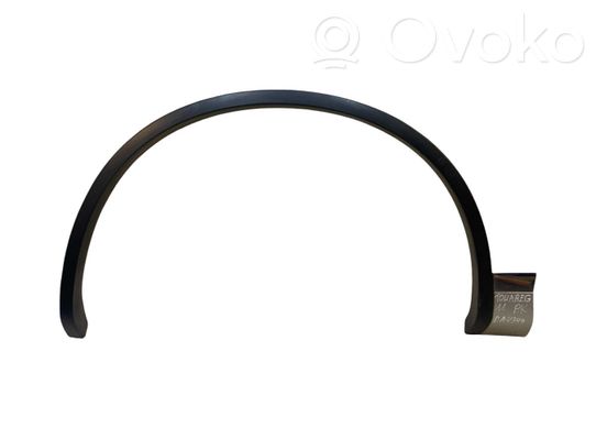 Volkswagen Touareg II Listwa błotnika przedniego 