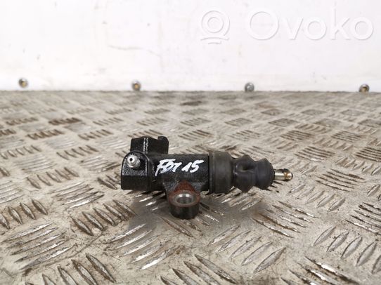 Subaru Forester SJ Cilindro secondario della frizione 