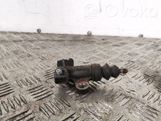 Subaru Forester SJ Cilindro secondario della frizione 