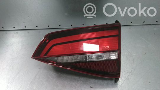 Volkswagen Jetta VI Galinis žibintas kėbule 
