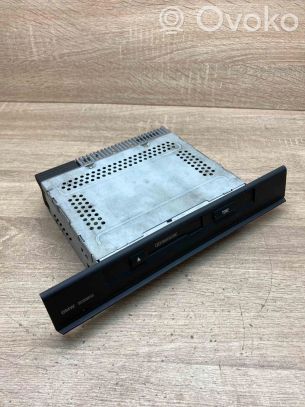 BMW 5 E39 Radio/CD/DVD/GPS-pääyksikkö 