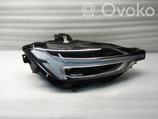 Volvo XC60 Priekinis žibintas 