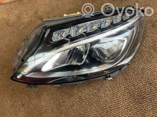 Mercedes-Benz C W205 Priekinis žibintas 