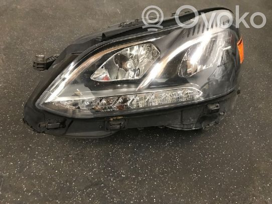 Mercedes-Benz E AMG W212 Priekinis žibintas 