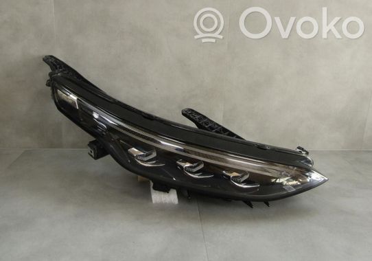Maxus Euniq 6 Lampa przednia 