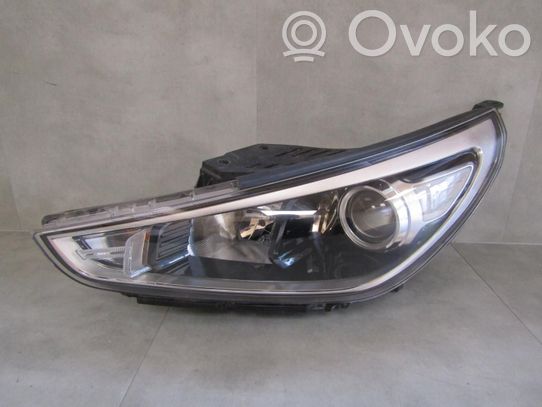 Hyundai i30 Priekinis žibintas 