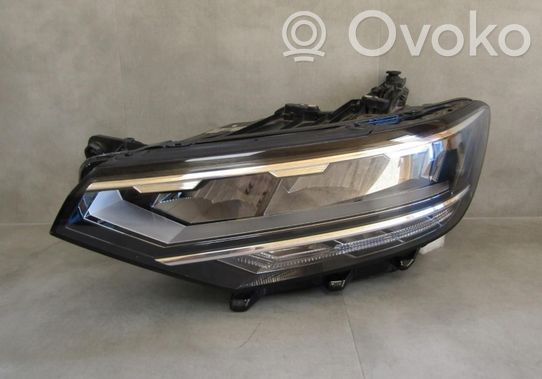 Volkswagen PASSAT B8 Faro/fanale 