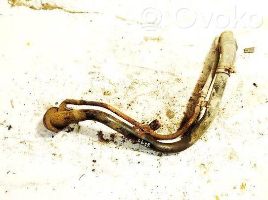 Tubo del cuello de del depósito de combustible