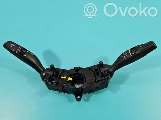 KIA Ceed Žibintų valytuvų jungtukas 