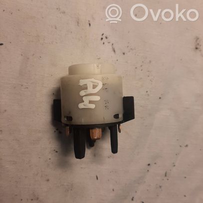 Audi A4 S4 B5 8D Zündschalter Zündungsschalter 