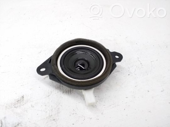 Mazda 3 III Enceinte de porte arrière 