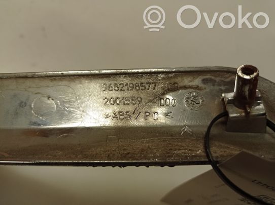 Citroen C5 Modanatura separatore del paraurti anteriore 