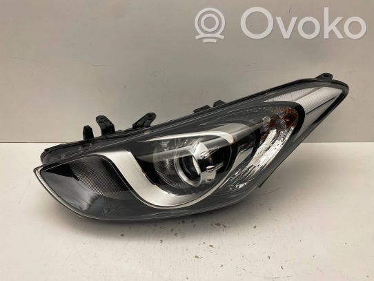 Hyundai i30 Priekinis žibintas 
