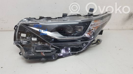Toyota Auris E180 Priekinis žibintas 