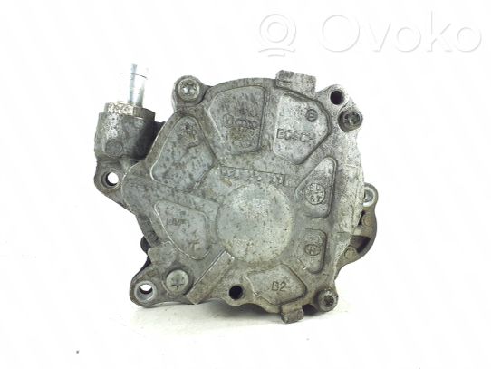 Volkswagen PASSAT B6 Pompe à vide 