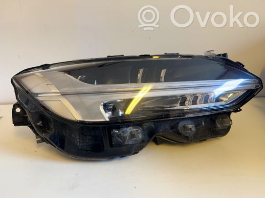 Volvo S90, V90 Priekinis žibintas 