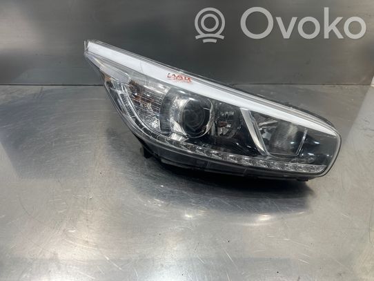 KIA Ceed Priekinis žibintas 