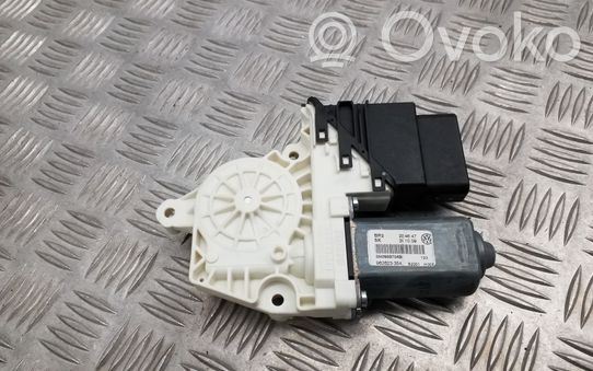 Volkswagen Tiguan Rear door window regulator motor 