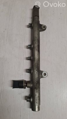 Volvo S40, V40 Fuel main line pipe 