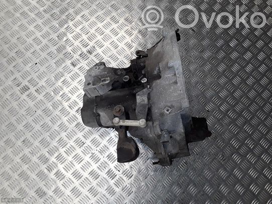 Peugeot 208 Mechaninė 5 pavarų dėžė 
