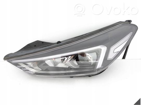 Hyundai Tucson TL Priekinis žibintas 