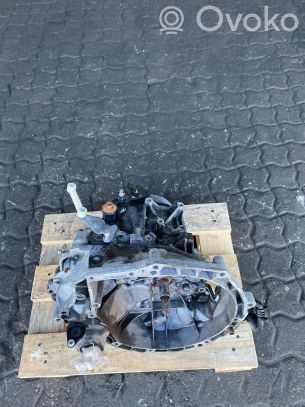 Peugeot 208 Mechaninė 5 pavarų dėžė 