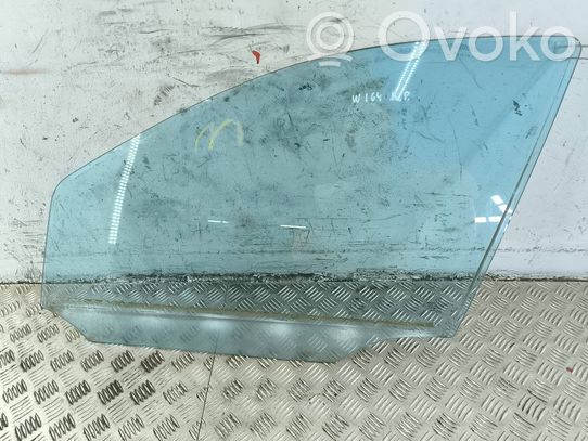Mercedes-Benz ML W164 Luna de la puerta delantera cuatro puertas 