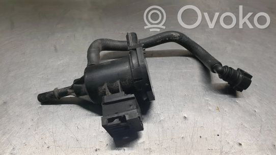 Mercedes-Benz C W205 Valvola di depressione 