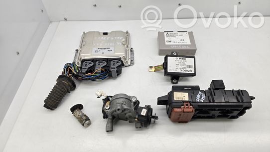 Kit calculateur ECU et verrouillage   MR577267,MB953355,MR522677,MR916006