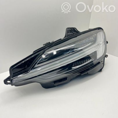 Volvo V60 Priekinis žibintas 