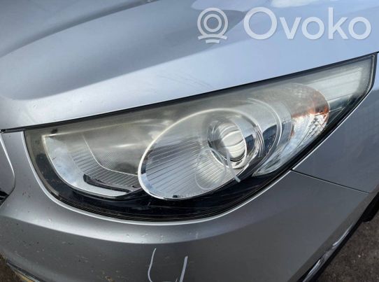 Hyundai ix35 Priekinis žibintas 