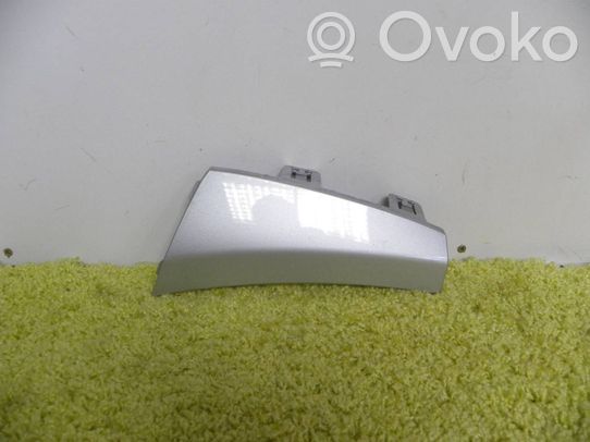 Mercedes-Benz C W205 Mascherina inferiore del paraurti anteriore 