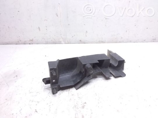 Traverse, support de radiateur latéral   A9068890031