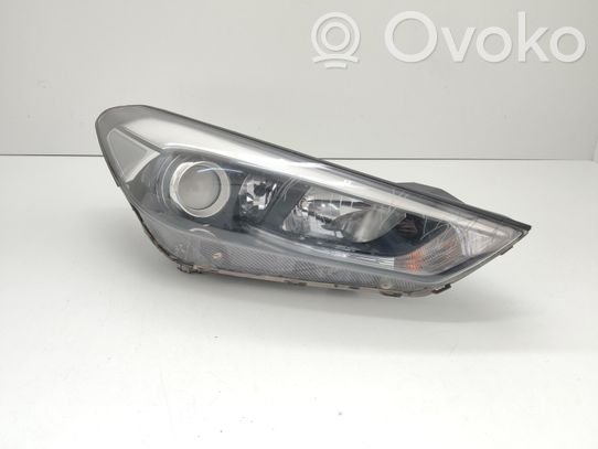 Hyundai Tucson TL Priekinis žibintas 