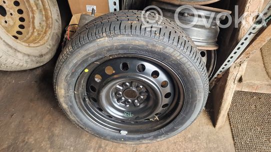 Toyota Avensis T250 Rueda de repuesto R16 
