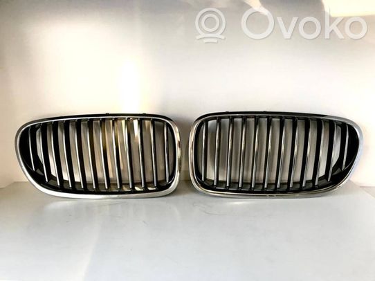 Apdailinė priekinio bamperio juosta   N8S9040W8A,S3131089